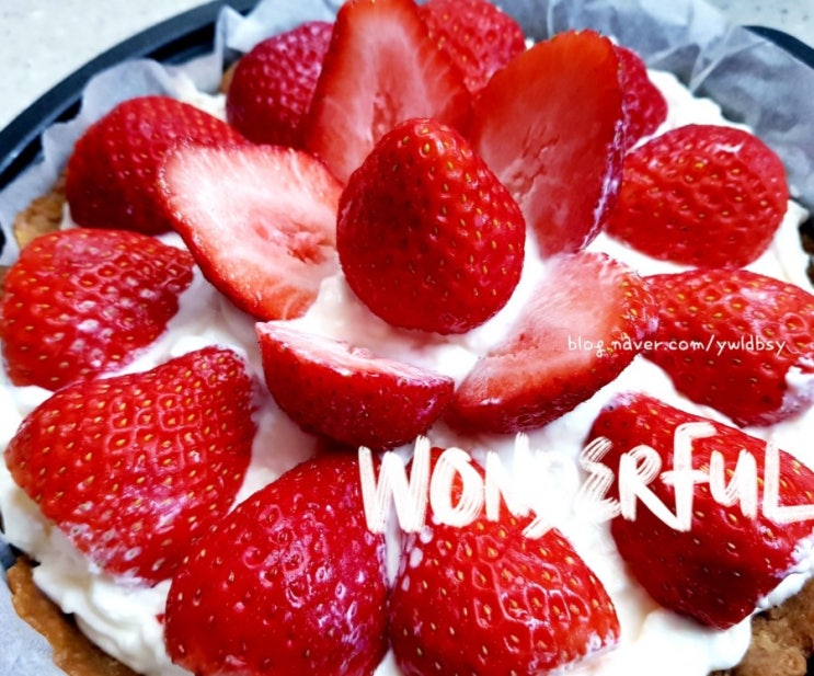  [노오븐/홈베이킹] 상콤한 딸기와 부드러운 생크림의 달콤한 맛이 조화로운 '딸기치즈타르트' 만들기 ღ'ᴗ'ღ