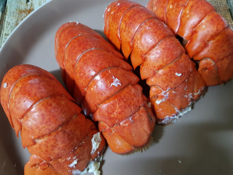 랍스터와 홍가리비(짜장 떡볶이)