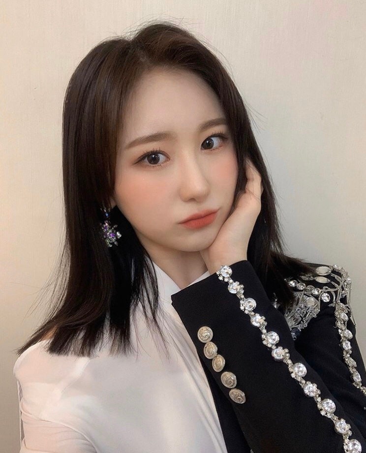 예콩찌 워너비:: 아이즈원 (IZ*ONE) 채연 X 잇지 (ITZY) 채령 쌍둥이인줄 알았던 채자매 인스타 ....