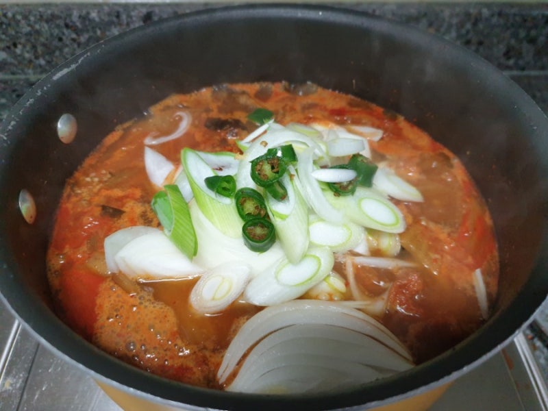 꽁치통조림 김치찌개 만들기(황금레시피)