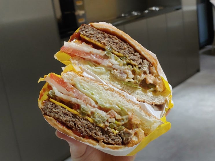  노브랜드, 스모키살사버거 매콤하게 맛있어요!