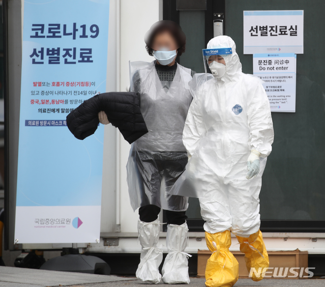 단순 불안감에 코로나19 셀프 검사 땐, 실손보험 보장 안돼 단순 불안감에 코로나19 셀프 검사 땐, 실손보험 보장 안돼