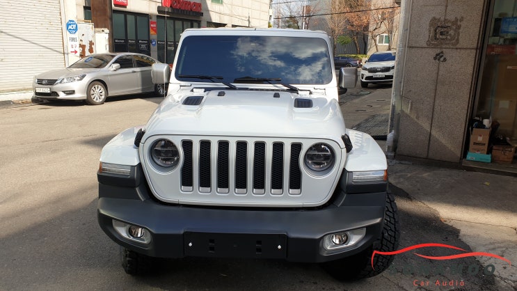  Jeep 랭글러 루비콘 360도 어라운드 뷰 옴니뷰 장착
