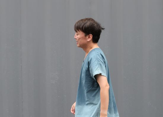  오늘 주식시장- 안철수 관련주 / 안철수의 또 다른 이름, 의사 안철수 대구 진료 자원봉사 중