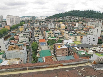 "일찍 가입할수록 손해"…전세금 반환보증제도 손질 "일찍 가입할수록 손해"…전세금 반환보증제도 손질
