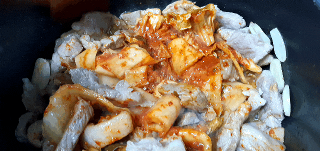  조미료없이 돼지고기김치찌개 맛있게 끓이기