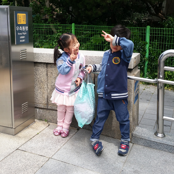 아이 운동화 고르기~ 미끄럽지 않은 아동화가 최고인 거 같아요