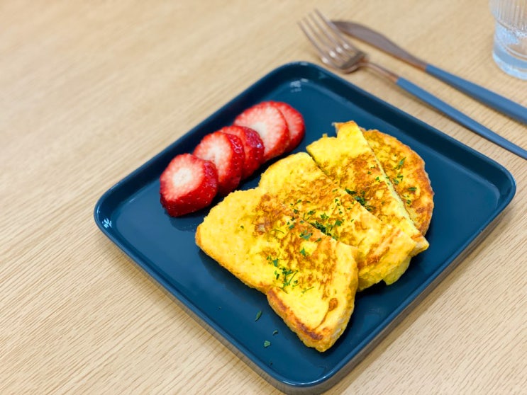  집에서 만들어 먹는 간단한 브런치 / 간식 '프렌치 토스트' 맛있게 만드는 방법