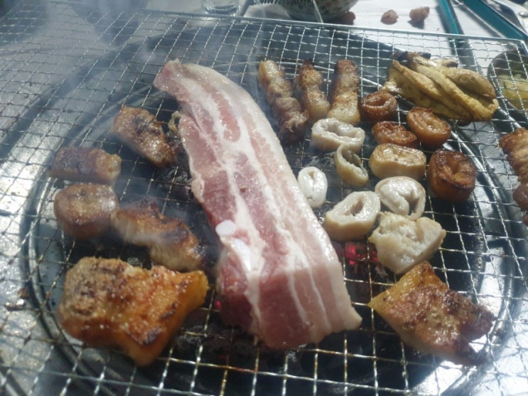  수입삼겹살과 막창 파티 먹고 또 먹고 간만에 바베큐뿌시기