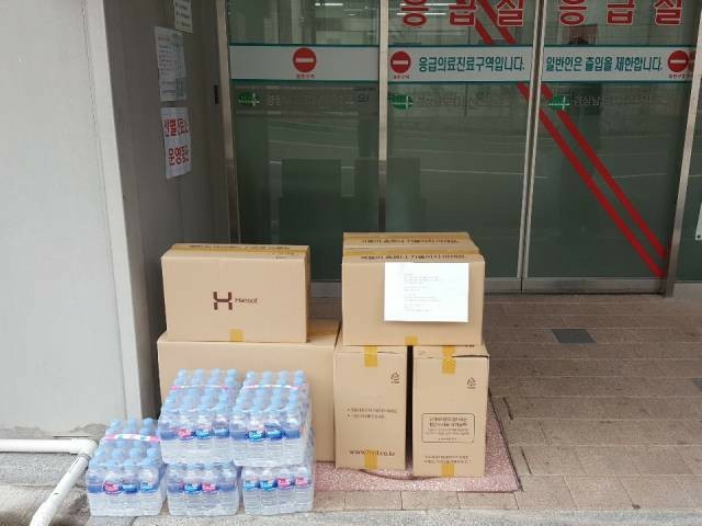  마산의료원에 도시락 100인분 두고 간 분을 찾습니다.