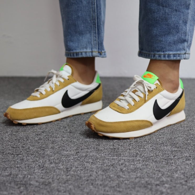  가성비 상품 나이키 데이브레이크Nike Daybreak 베가스골드 형광 베형 CK2351700 확인해볼까요?