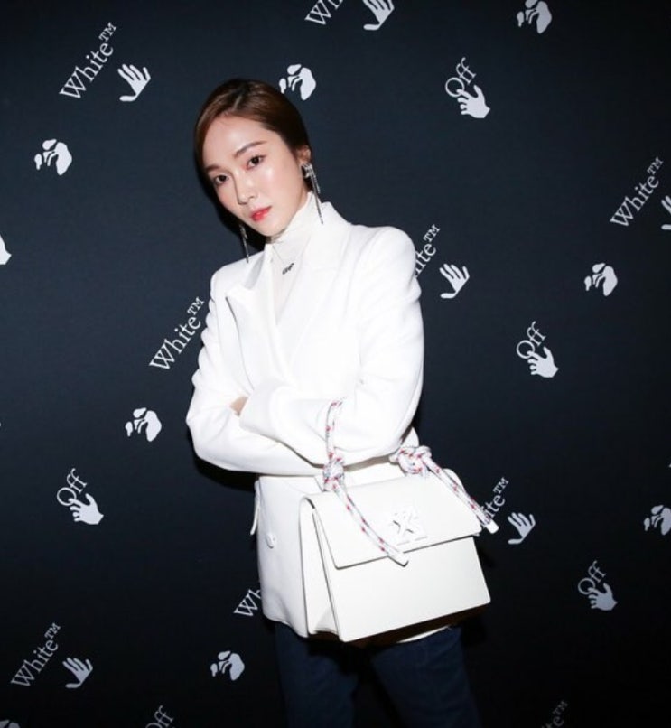  MSGM: 제시카 인스타패션 -[화이트 러플 자켓]