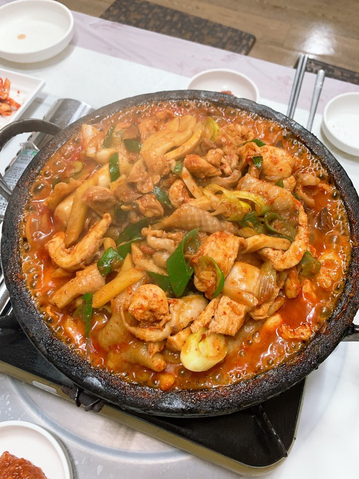  [여수] 구봉산장 - 토종닭 육회 & 볶음 & 백숙 맛집 / 모든걸 한번에 즐기는 코스요리