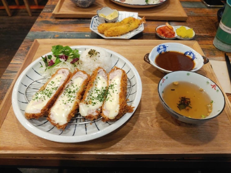  (가게이전)홍대 수카츠, 치즈돈카츠&매운돈카츠 짱맛있어요