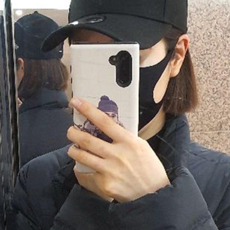시크스튜디오 중형 빨아쓰는 일회용 블랙 입체 3D마스크 시크스튜디오 중형 빨아쓰는 일회용 블랙 입체 3D마스크