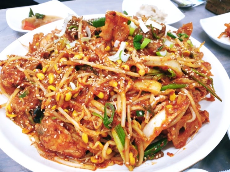  아구찜이 땡겨서 해남맛집 왔어요.