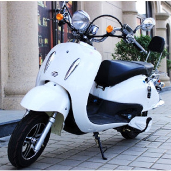 클래식 스쿠터 로마의 휴일 전기 오토바이, 흰색, 납산60v20ah무게40kg(거리:45km) 추천해요