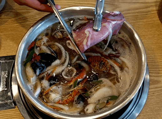  동탄 영천동 칼국수 맛집 통큰칼국수! 해물칼국수에 해물 가득, 면발 쫄깃