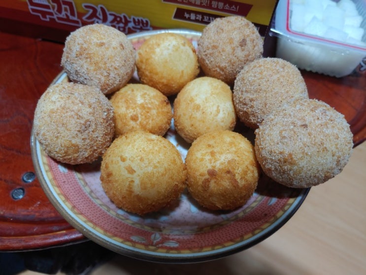 페리치즈볼, 츄러스치즈볼, 두마리치킨 청량리 치킨 맛집 페리카나 청량리점에서 주문 페리치즈볼, 츄러스치즈볼, 두마리치킨 청량리 치킨 맛집 페리카나 청량리점에서 주문