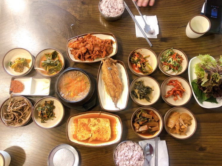  춘천  맛집 - 숯불 제육볶음, 된장찌개가 너무 맛있는 돈