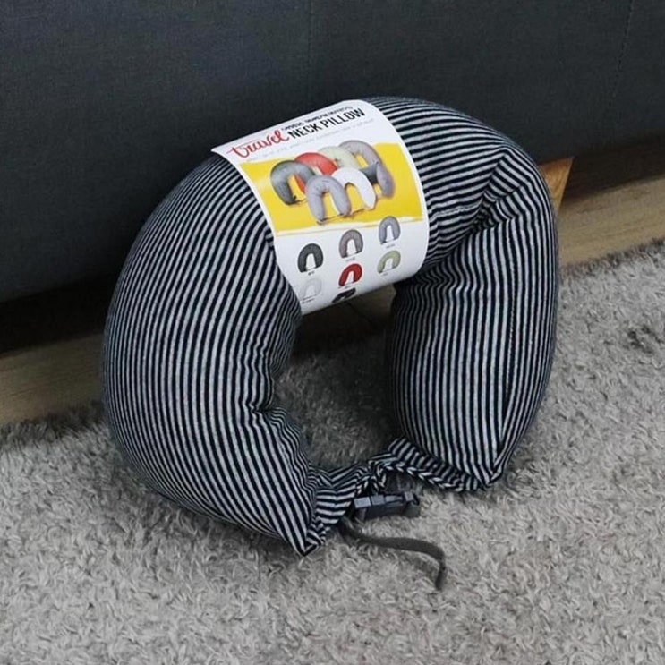   명스토어 목베게 여행용 목베개 똑딱이 블랙 비행기베개 쿠션 목쿠션