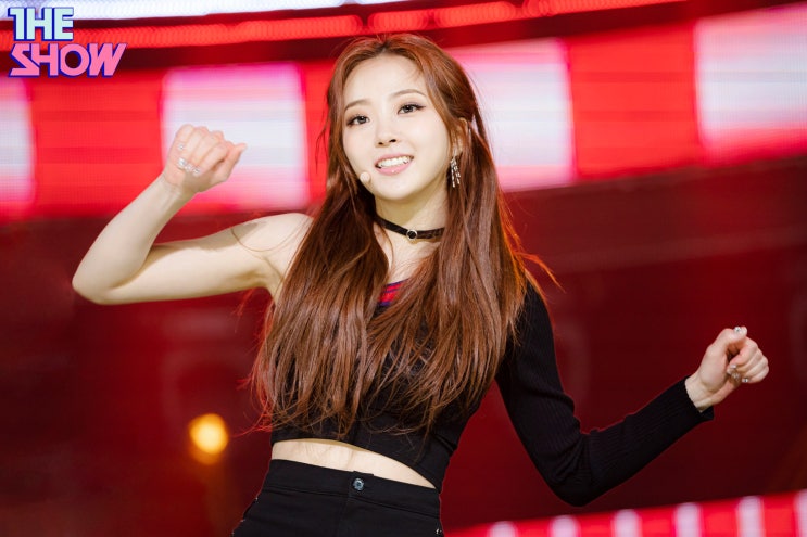 엘리스(ELRIS) 러블리+크러쉬+청순이 어우러지는 매력 팡팡 무대 엘리스(ELRIS) 러블리+크러쉬+청순이 어우러지는 매력 팡팡 무대
