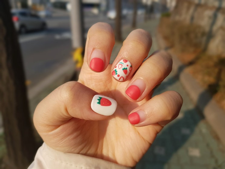  용산 네일샵, 네일꾼에서 인생 봄네일! (심쿵주의)