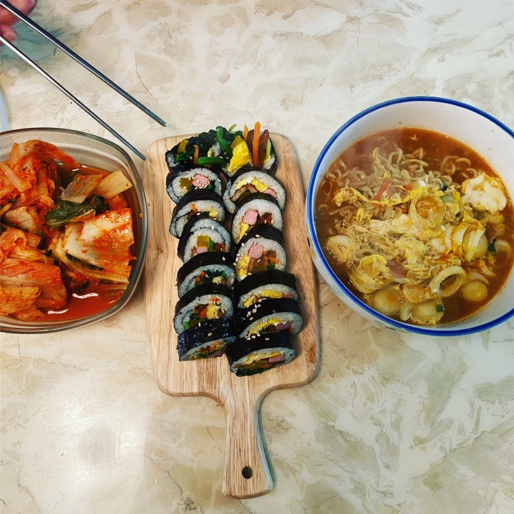  아버지가 좋아하시는 김밥 만들기