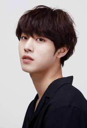  안효섭 남주혁 국적 나이 키 배경화면