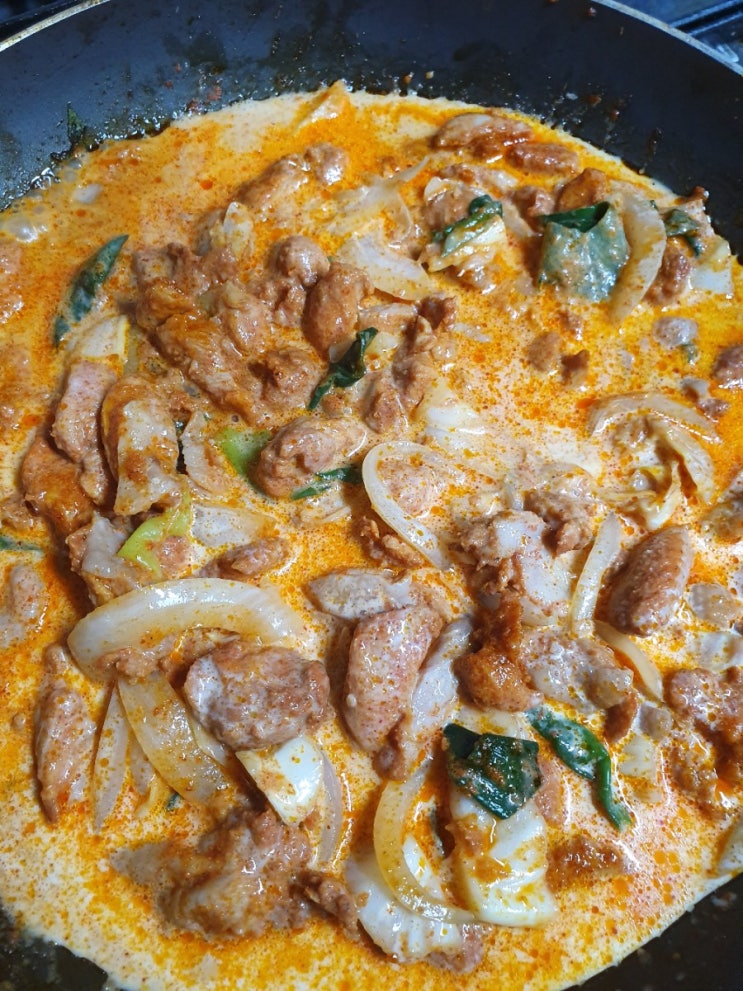  쿠캣마켓 배송음식 배달음식 매콤크림 닭갈비