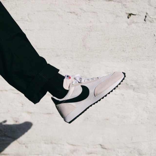   Nike 나이키 테일윈드79 흰검 487754100 Mms white  로렌스토어