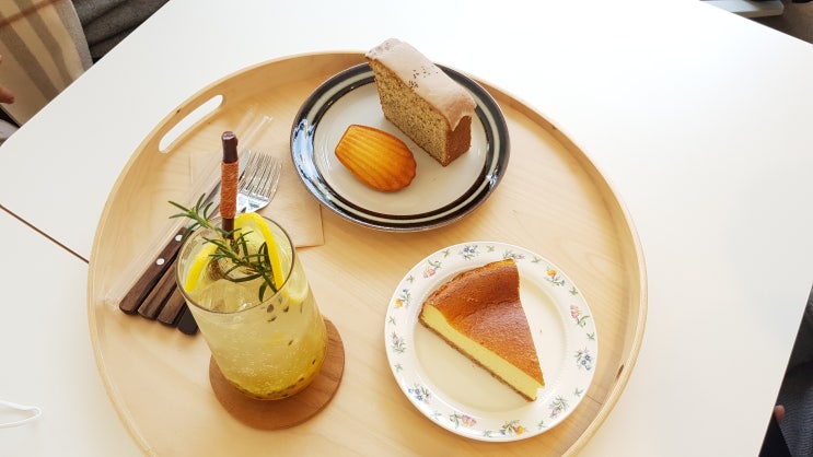  동탄 디저트 맛집 수제 디저트가 가득한 사랑스러운 공간 러브앤피스