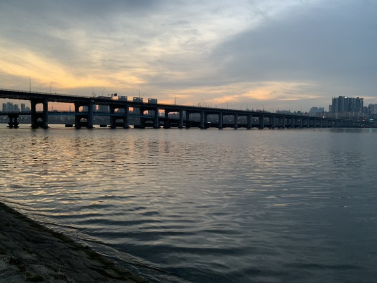  이태원 클라쓰 보고 다녀온 한강! 이촌 한강공원 나들이 새벽공기는 차지만 마음은 뜨거워 지는 아침!