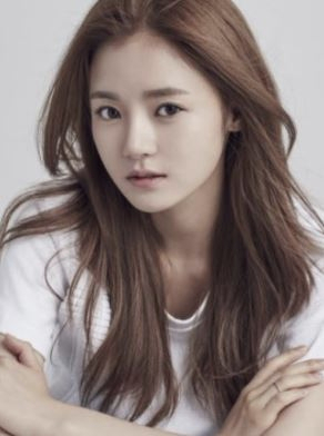  하이바이마마 고보결 김태리 나이 키 코트