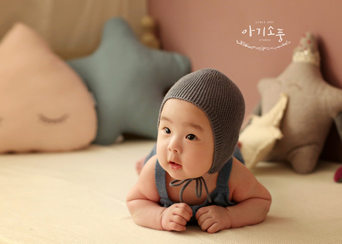  안산백일사진 봄 햇살 가득한 아기소풍스튜디오에서 만나요.