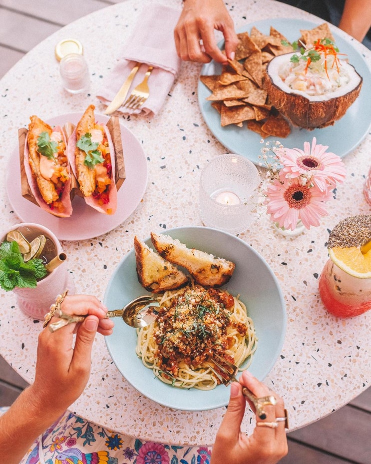  발리 스미냑 인스타그램 맛집 'Kynd Community' 브런치 카페