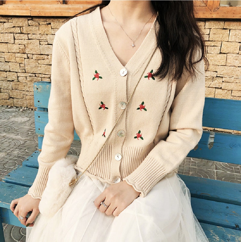 (고퀄리티) 국산 셀린 꽈배기 니트 가디건 (3colors) 퍼프소매 금장 단추 크롭니트 라운드넥 빈티지 케이블 카디건