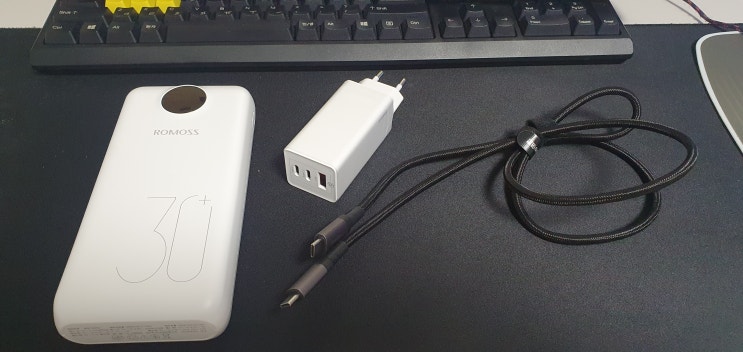  [Review] 강추 하는 최강 보조 배터리 풀 셋트 (30000mah)