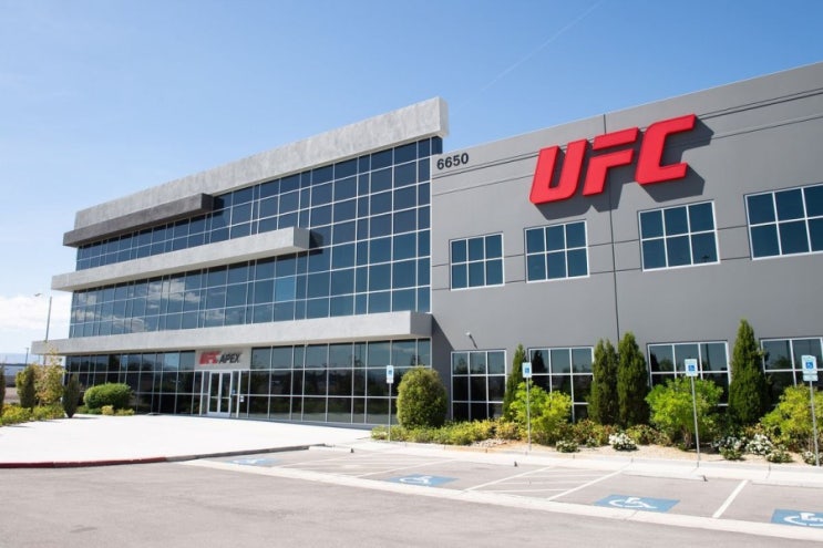 UFC 대회들 코로나로 APEX 센터 무관중 경기로 변경 등 MMA 뉴스 UFC 대회들 코로나로 APEX 센터 무관중 경기로 변경 등 MMA 뉴스