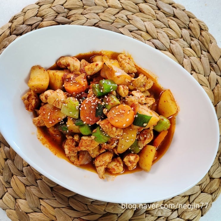닭안심으로 만든 닭안심볶음탕 담백한 맛과 매콤한 국물맛이 일품!! 닭안심으로 만든 닭안심볶음탕 담백한 맛과 매콤한 국물맛이 일품!!