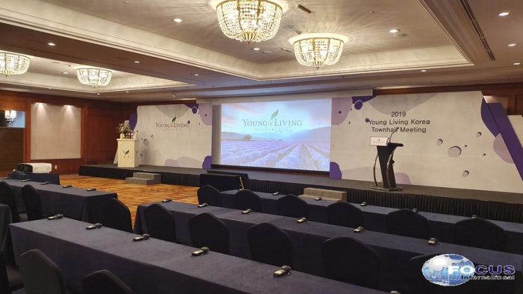  Young Living 행사에 동시통역 장비 및 영상 장비 임대 및 렌탈 운용 하였습니다.