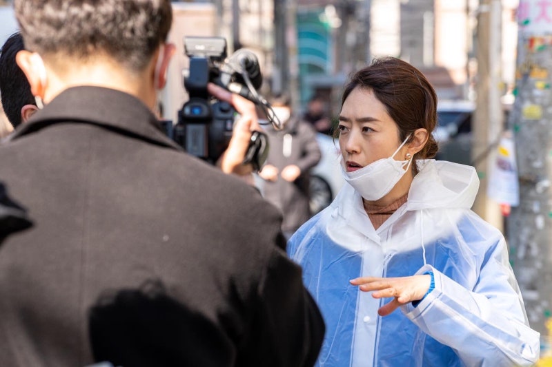 서울 광진을 총선 예비후보 고민정 라이브 현장. 이낙연 전 총리의 명언