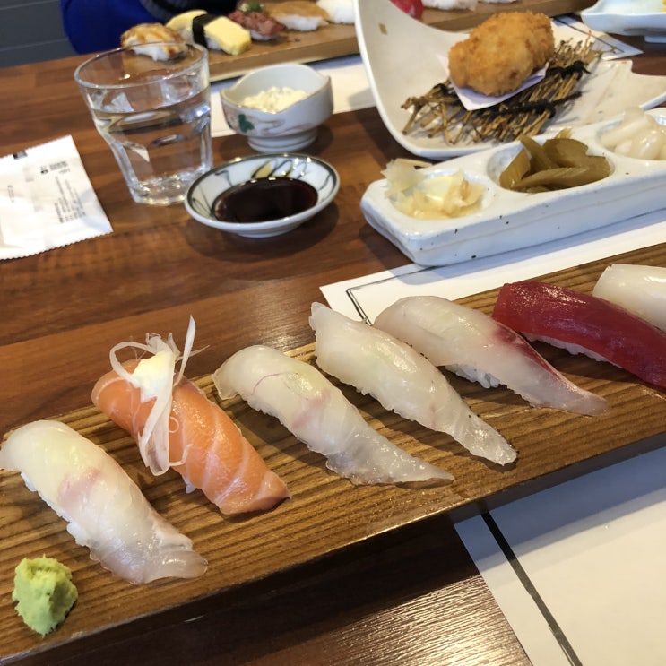  화명동 스시순 신선한 재료로 만든 스시, 타마고와 장어스시부터 남달라요