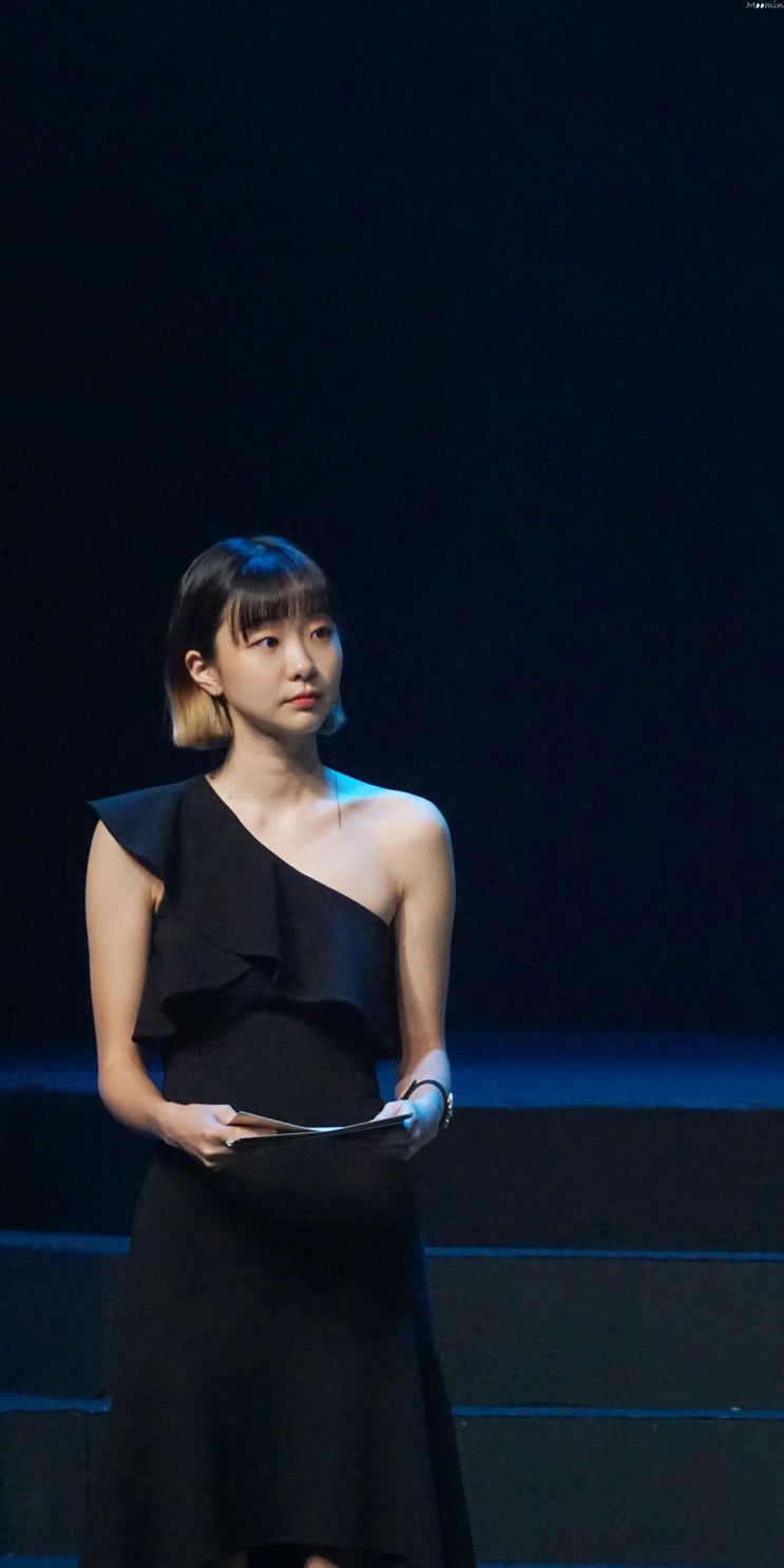  김다미 배우님 폰배경 모음