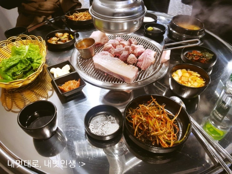 군자  임도니 - 고기 육즙이 끝내줌