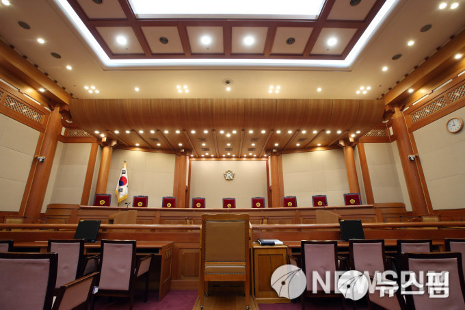 통원치료 하고 입원치료비 받아 기소유예…헌재 "보험사기 아냐" 통원치료 하고 입원치료비 받아 기소유예…헌재 "보험사기 아냐"