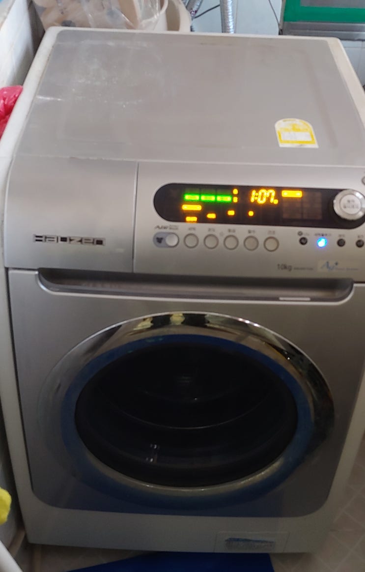 [울산 경주세탁기청소] 봄 철 세탁기관리는 울산세탁기청소업체 래핑홈케어에 맡기세요!