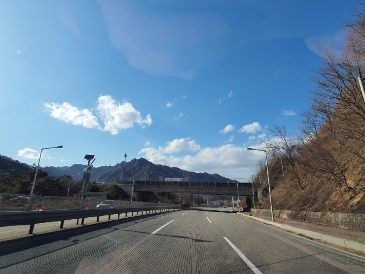  코로나19 피해서 주말 나들이 캠핑 보령 용두해변에서
