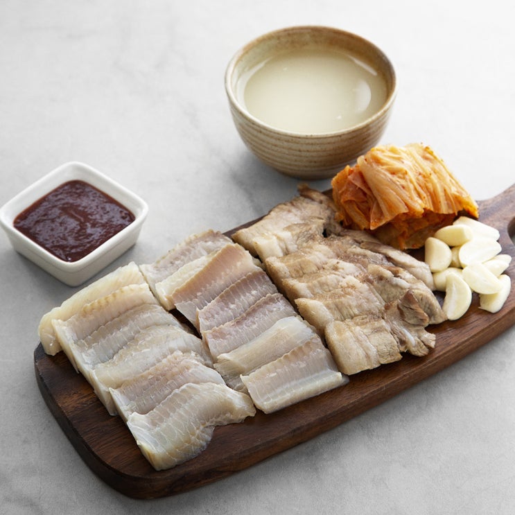 (로켓배송)삭힌 홍어회 보통 삭힌 맛 + 초고추장, 290g, 1개 추천해요 (로켓배송)삭힌 홍어회 보통 삭힌 맛 + 초고추장, 290g, 1개 추천해요