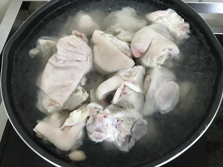  콜라로 족발을??